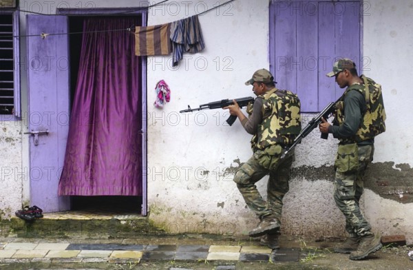 Force One commandos conduct a search and combing operation in a slum area of Uran, about 47 km East of Mumbai, India, Asia