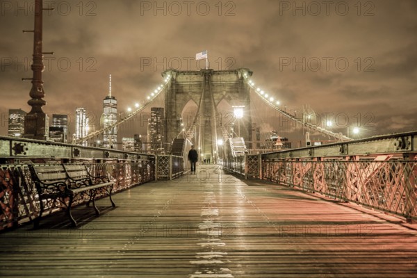 Night of the Brooklyn Bridge. Shooting Location: New York, Manhattan