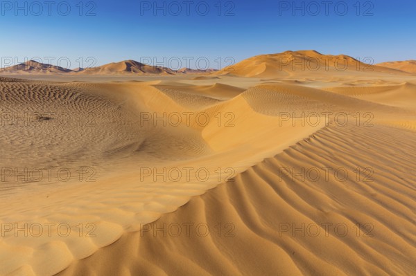 Rub al-Shali, the largest desert on earth in Oman, Rub al-Chali, Empty Quarter nea, Salalah, Dhofar Governorate, Oman, Asia