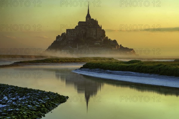 Le Mont-Saint-Michel, abbey, French commune, 25 inhabitants, architecture, building, monastery, religion, Mont St. Michel, rocky island, sunset, travelling, sight, Normandy, France, Normandie, France, Europe