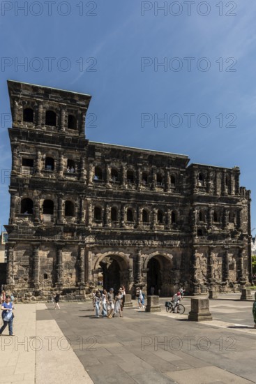 Porta Nigra, Roman city gate, UNESCO World Heritage Site, Trier, Rhineland-Palatinate, Germany, Europe
