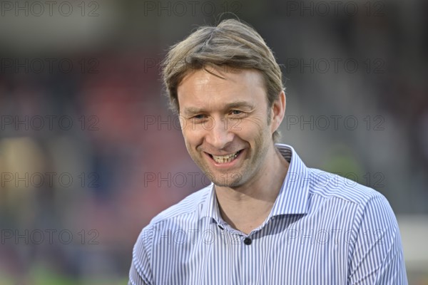 Managing Director Sport Simon Rolfes Bayer 04 Leverkusen Portrait smiles Voith-Arena, Heidenheim, Baden-Württemberg, Germany, Europe