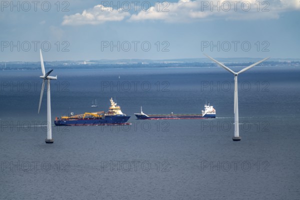 Wind turbines, offshore wind farm east of Copenhagen, in Øresund, cargo ship, Nordhavn, Denmark, Europe