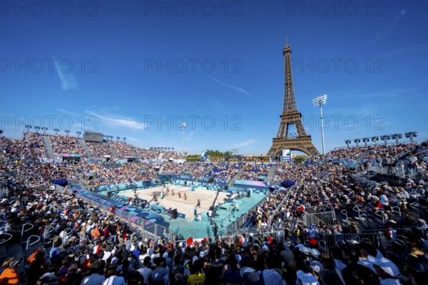 Jul 28, 2024-Paris, FRA, The Stade Tour Eiffel plays host to the Paris Olympics 2024 for the Preliminary Phase, Pool A Beach Volleyball in Paris, France, Europe