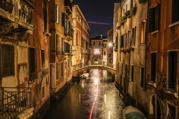 Bridge over a canal, historic centre of Venice, night shot, Venice, Italy, Europe