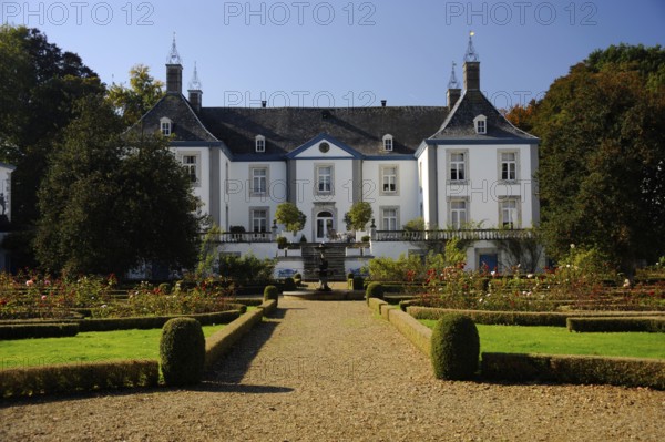 Wine Castle Genoels-Elderen, near Maasmechelen Village, Maasmechelen, Limburg, Flanders, Belgium, Europe