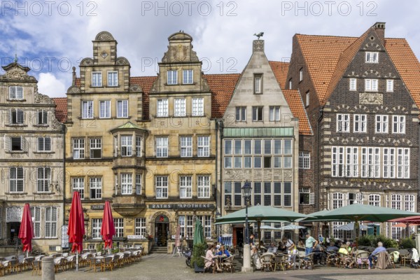 Colourful old guild houses on the market square in the historic old town of Bremen, Hanseatic City of Bremen, Germany, Europe
