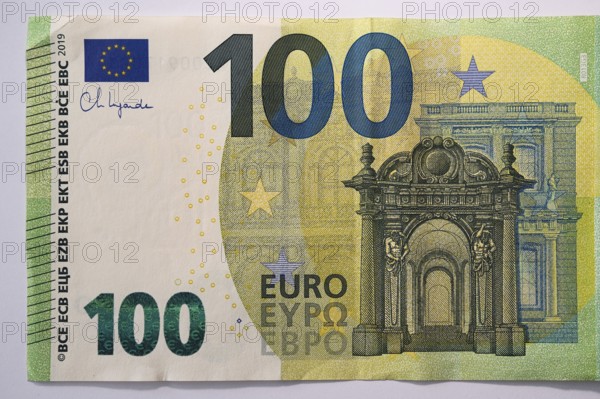Symbol photo for cash, 100 euro note, North Rhine-Westphalia, Germany, Europe