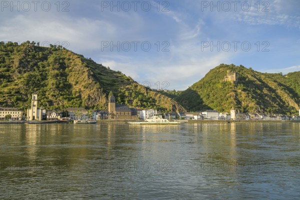 Sankt Goarshausen on the Rhine, Katz Castle top right, Loreleykreis, Rhineland-Palatinate, Germany, Europe