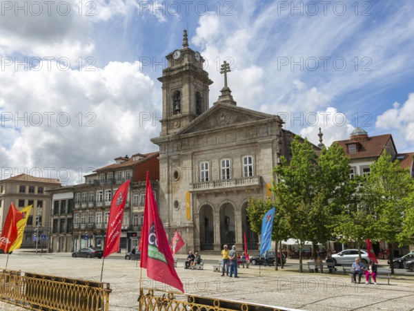 Basilica church of Saint Peter, Largo do Toural, Toural square, city of Guimaraes, northern Portugal