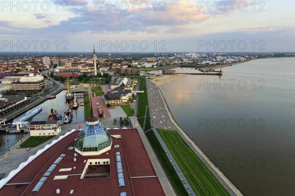View from above of directional radio tower, shipping museum and Weser, evening sky, city centre, Bremerhaven, Bremen, Germany, Europe