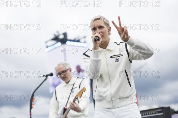 Felix Brummer (Felix Kummer), singer of Kraftklub at a secret gig of the band at the Rock am Ring Festival on Saturday, Nürburgring race track race track, 07.06.2025