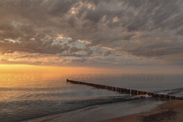 Sunset on the beach of Dierhagen, Fisch-Darß-Zingst peninsula, Mecklenburg-Western Pomerania, Germany, Dierhagen, Mecklenburg-Western Pomerania, Germany, Europe