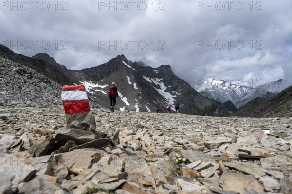 Hikers in the high mountains, Lasörling Höhenweg, Lasörling Höhenweg, Austria, Europe