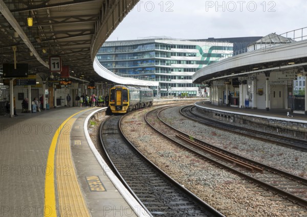 GWR British Rail Class 158 Sprinter train, Temple Meads railway station, Bristol, England, UK