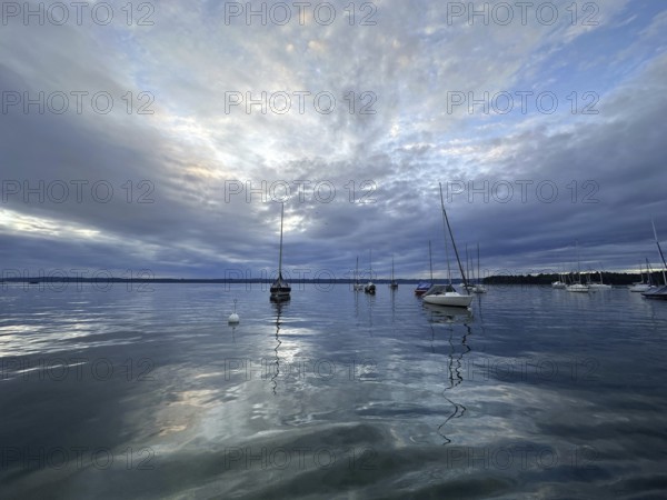 Evening atmosphere, sailing boats on Lake Starnberg, Bavaria, Germany, Europe