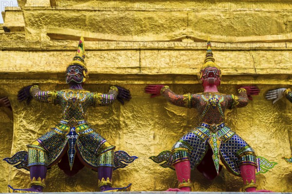 Wat Phra Kaeo temple, old royal palace, Bangkok, Thailand, Asia