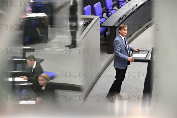 Dr Bernd Baumann (AfD) spoke at the tenth sitting of the Bundestag on the agenda item Interpretation of the Rules of Procedure. This concerns the distribution of nomination rights for the chairs of committees