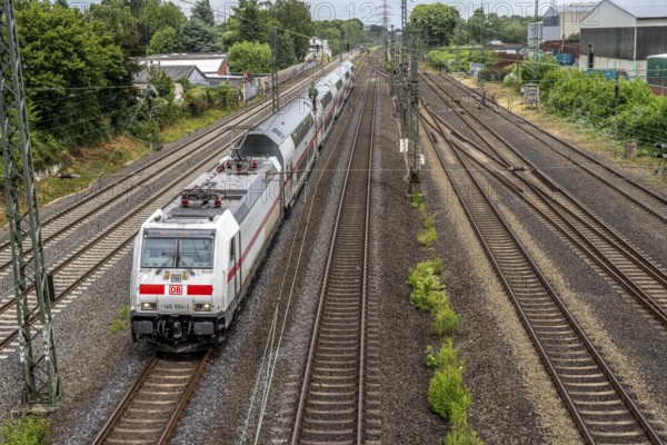IC train, double-decker, Intercity, on the line between Bochum and Dortmund, at Dortmund-Marten, multi-track line for local and long-distance traffic, Dortmund, North Rhine-Westphalia, Germany, Europe