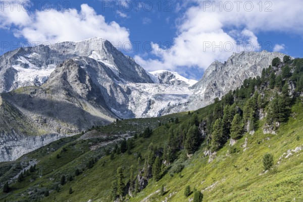 Mountain peak Mont Blanc de Cheilon and glacier Glacier de Tsijore Nouve, Valais, Western Alps, Switzerland, Europe