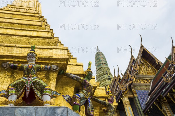 Wat Phra Kaeo temple, old royal palace, Bangkok, Thailand, Asia