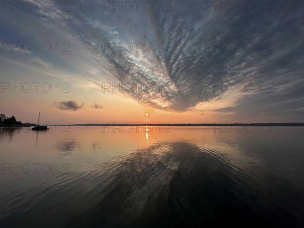 Evening atmosphere, Lake Starnberg, Bavaria, Germany, Europe