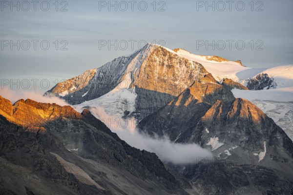 Mountain peak Mont Blanc de Cheilon with glaciers, alpenglow at sunset, Hérménence, Valais Alps, Valais, Switzerland, Europe