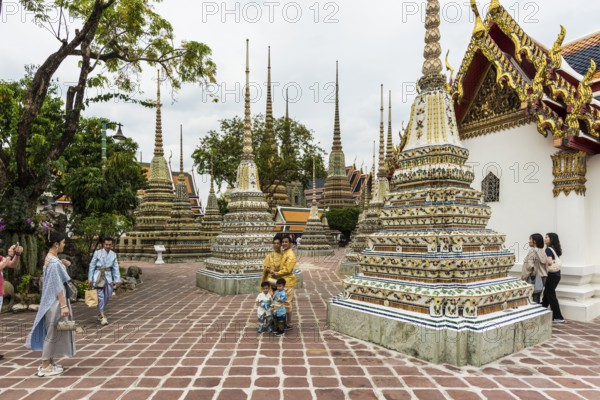 Wat Pho (Temple of the Reclining Buddha), Bangkok, Thailand, Asia
