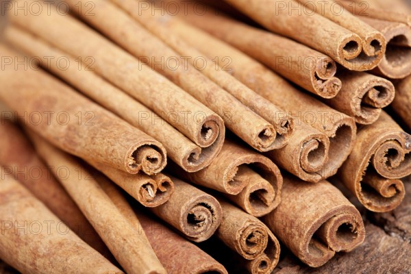 Cinnamon sticks