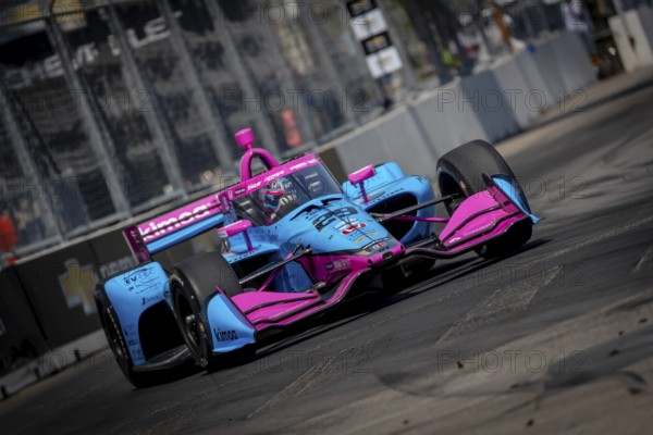 INDYCAR driver, DEVLIN DeFRANCESCO (29) of Toronto, Canada, travels through the turns in his Andretti Steinbrenner Autosport Honda car during a practice session for the Chevrolet Detroit Grand Prix at the Streets of Downtown Detroit in Detroit, MI, USA, North America