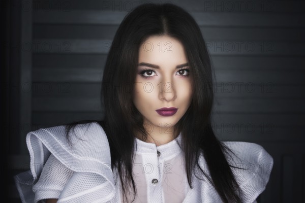 Portrait of a girl in the Studio, fashion, jewelry