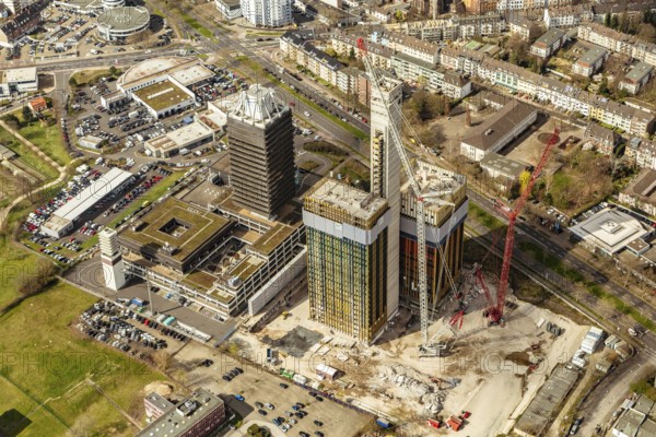 Demolition of the old Deutsche Welle headquarters in Cologne's Südstadt district due to asbestos