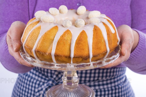 Cake glaze preparation