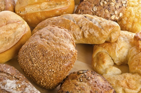 Mixed bread rolls