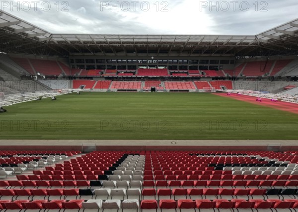 SC Freiburg has used the international break to replace the turf at Europa Park Stadium. New turf has now been laid following the stadium's opening in 2021. This Saturday, with the Bundesliga home match against FC Augsburg (kick-off, 3.30 pm), the new turf will be played on again, Freiburg, Germany / Germany
