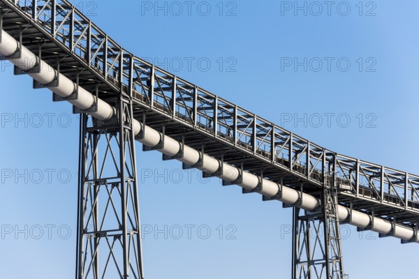 Pipeline for industrial purposes, symbolic photo for transport, industrial construction, security of supply Austria
