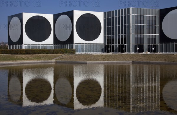 Aix en Provence, Vasarely MuseumBuilt 1973-76 Entrance building and northern part of the building with binary change of façade design Aix en Provence