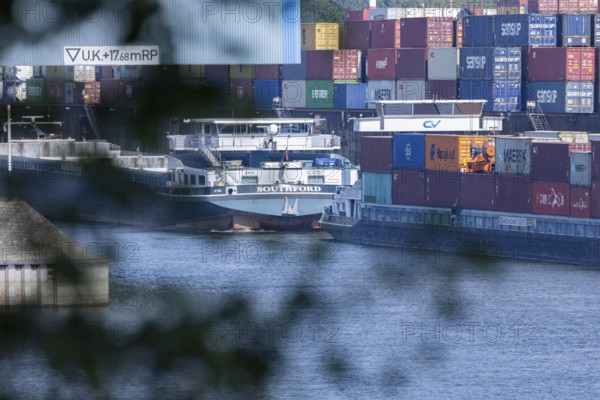 Ships with containers in Duisburg harbour, Rhine, Duisburg, North Rhine-Westphalia, Germany, Europe