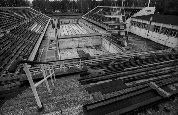 Germany, Berlin, 16.11.1991, Friesenstadion (swimming stadium) in decay, Europe