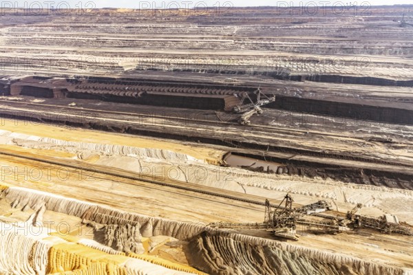 The Hambach opencast mine is the largest opencast mine operated by RWE Power AG in North Rhine-Westphalia. The municipalities of Niederzier, Düren district, and Elsdorf are affected