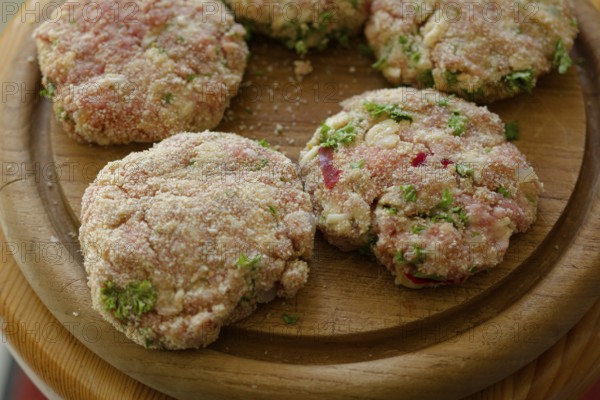 Preparation of meatballs, meatballs, meatballs, meatballs, meatballs, meatballs, burgers, food, Schwäbisch Hall, Germany, Europe