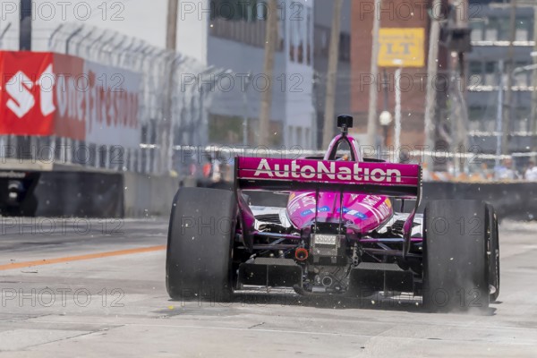 INDYCAR driver, HELIO CASTRONEVES (06) of Sao Paulo, Brazil, travels through the turns in his Meyer Shank Racing Honda car during a practice session for the Chevrolet Detroit Grand Prix at the Streets of Downtown Detroit in Detroit, MI, USA, South America