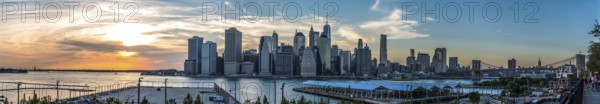 Sunset over Manhattan Skyline, view from Brooklyn, USA, North America