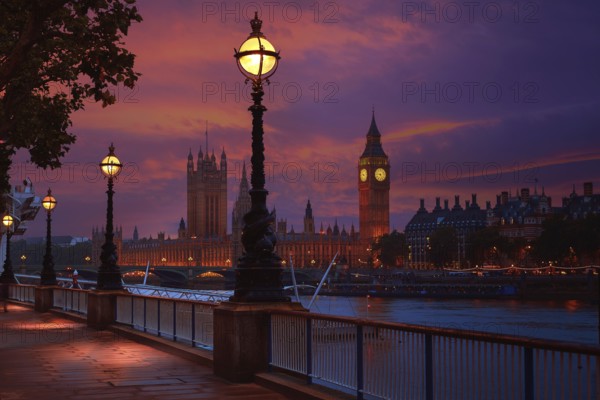 London sunset skyline Bigben and Thames river