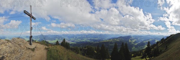 Panoramic view from Bärenköpfle, Nagelfluhkette Nature Park, Sonthofen and the Allgäu Alps in the background