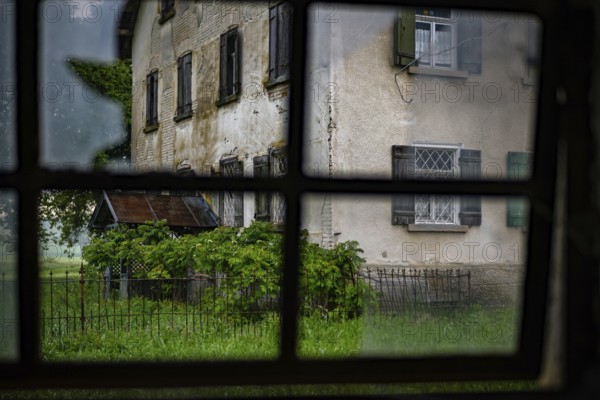 Abandoned places such as factories, farmhouses, shops, houses, facilities and clinics in Germany