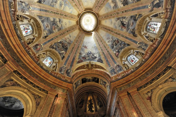 Real Basilica de Francisco el Grande, Basilica, Church, Madrid, Spain, Europe, Interior of a church with impressive dome and artistic frescoes, Europe