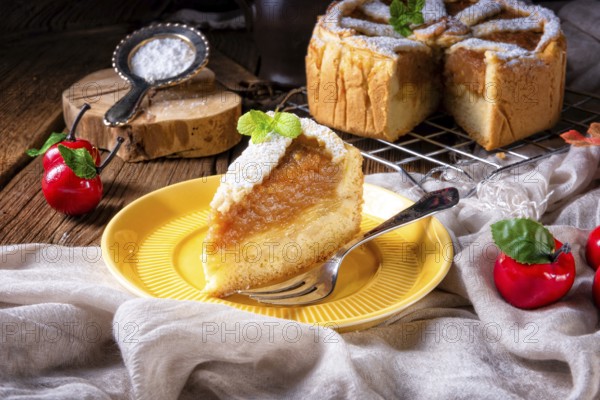 Äpfel mit einer knusprigen Kruste bedeckt - das ist die amerikanische Apple Pie