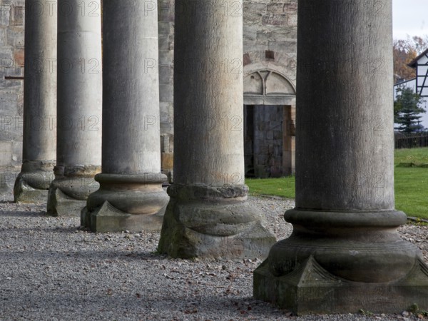 Paulinzella, monastery ruins. Main construction period 1105-24 since 16-17th century Ruin Column bases of the southern row of arcades, St., Sankt, Saint