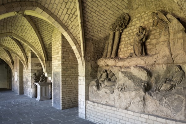 Cloister, south wing, St., Saint, Saint